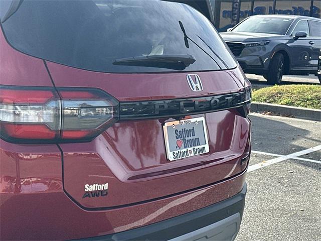 new 2025 Honda Pilot car, priced at $48,054