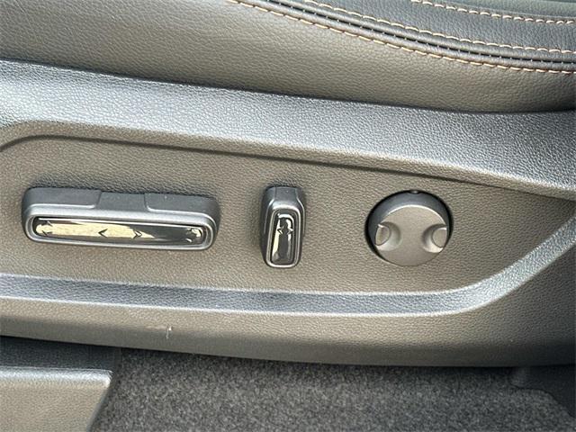 new 2025 Honda Pilot car, priced at $48,054