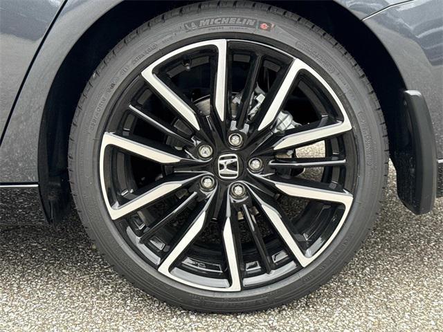 new 2025 Honda Accord Hybrid car, priced at $38,915