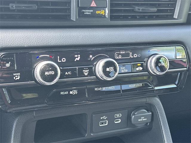 new 2025 Honda Pilot car, priced at $48,414