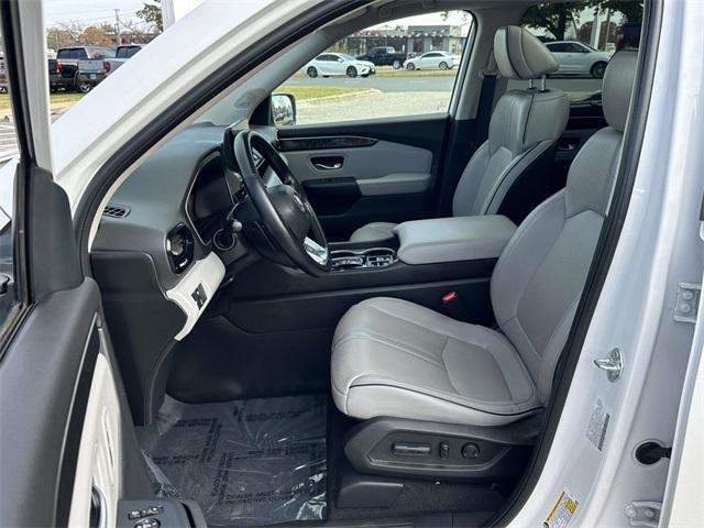 used 2023 Honda Pilot car, priced at $43,450