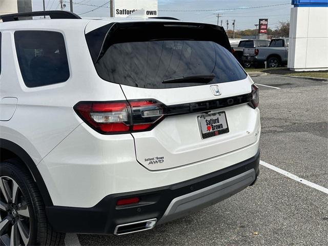 used 2023 Honda Pilot car, priced at $43,450