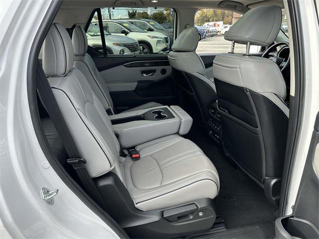 used 2023 Honda Pilot car, priced at $43,450