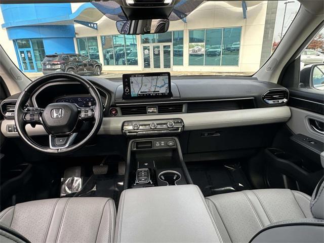 used 2023 Honda Pilot car, priced at $43,450