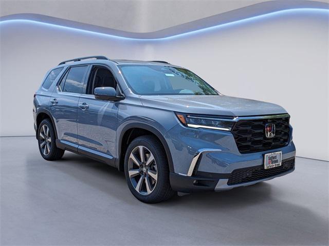 new 2025 Honda Pilot car, priced at $50,549