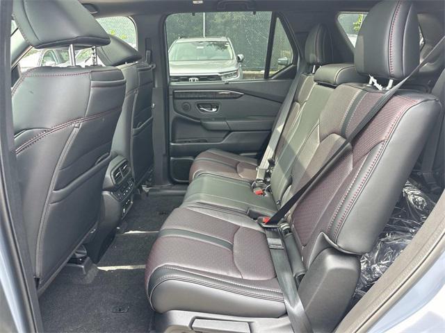 new 2025 Honda Pilot car, priced at $51,821