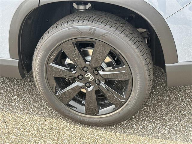 new 2025 Honda Pilot car, priced at $51,821