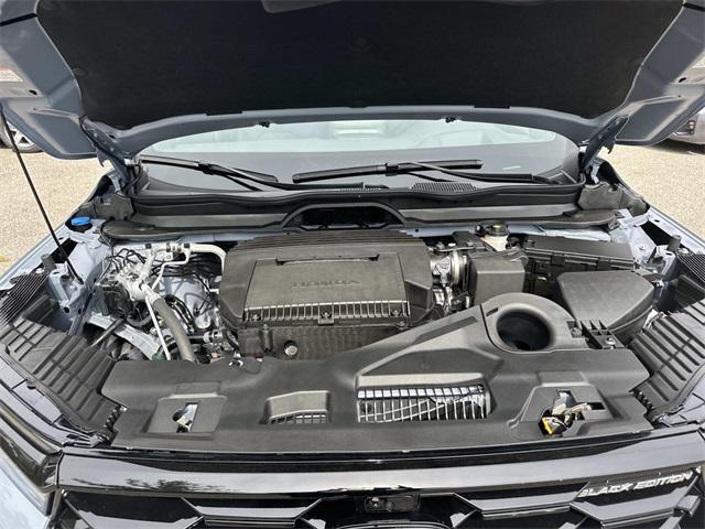 new 2025 Honda Pilot car, priced at $51,821