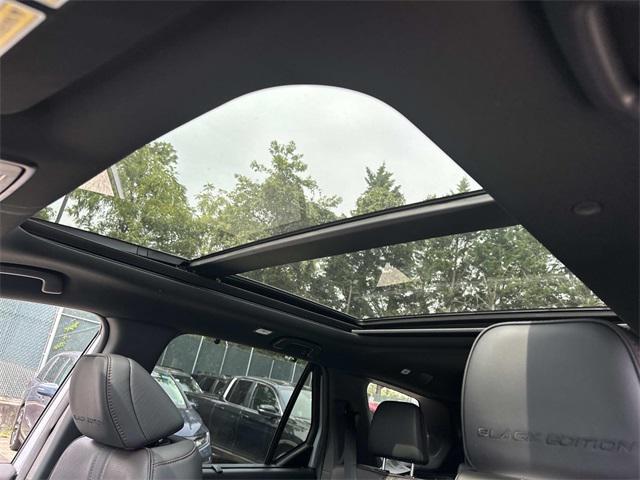 new 2025 Honda Pilot car, priced at $51,821