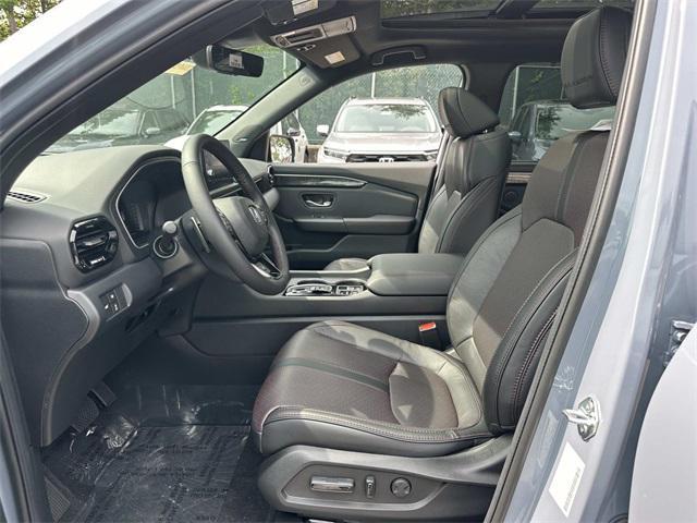 new 2025 Honda Pilot car, priced at $51,821