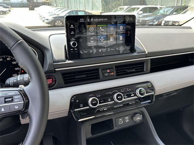 new 2025 Honda Pilot car, priced at $44,063