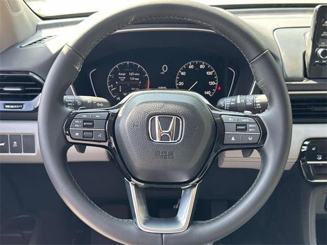 new 2025 Honda Pilot car, priced at $44,063