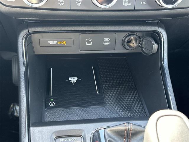 new 2026 Honda CR-V Hybrid car, priced at $39,527