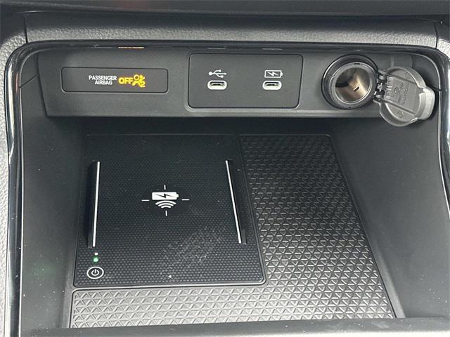 new 2026 Honda CR-V Hybrid car, priced at $39,959