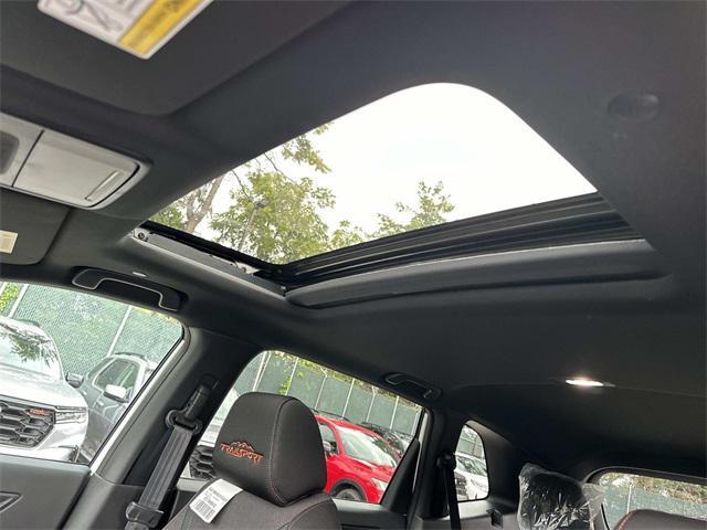 new 2026 Honda CR-V Hybrid car, priced at $39,959