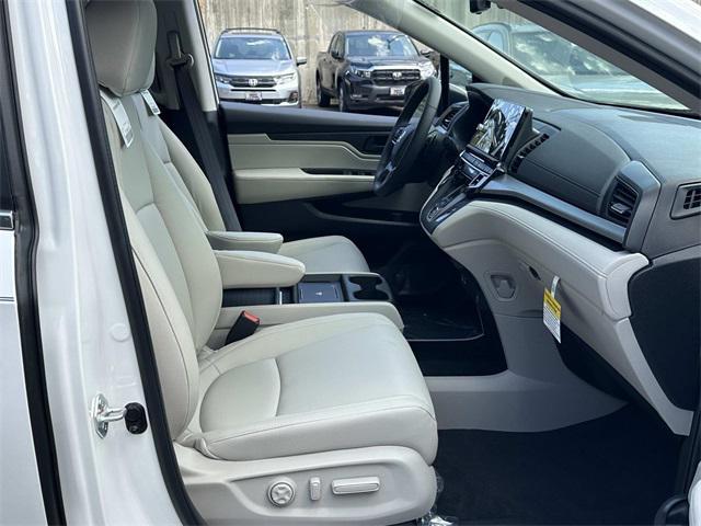 new 2026 Honda Odyssey car, priced at $43,805