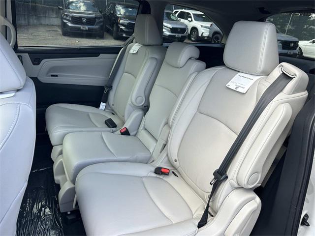 new 2026 Honda Odyssey car, priced at $43,805
