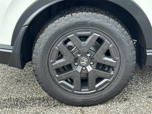 new 2026 Honda CR-V Hybrid car, priced at $39,904