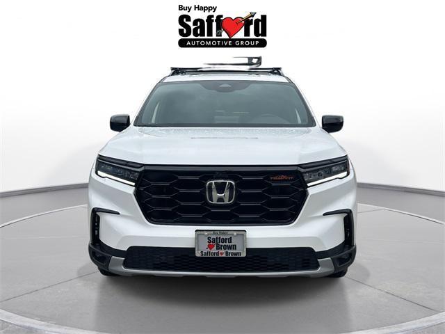 used 2025 Honda Pilot car, priced at $41,997