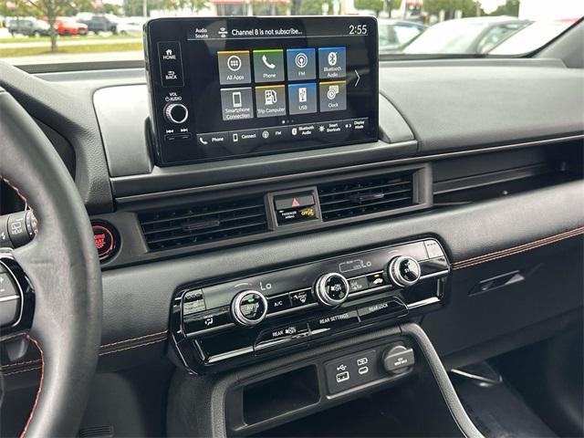 used 2025 Honda Pilot car, priced at $41,997