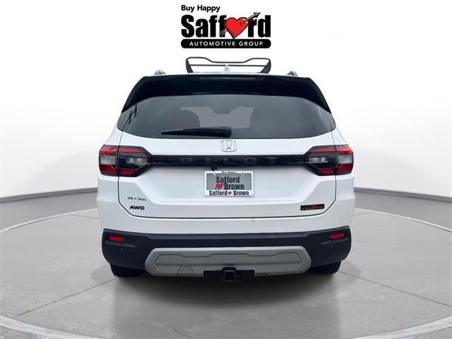 used 2025 Honda Pilot car, priced at $41,997