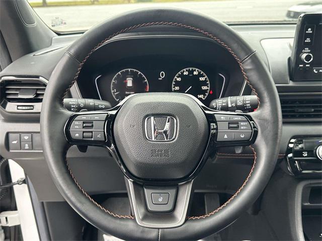 used 2025 Honda Pilot car, priced at $41,997