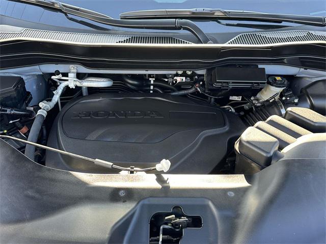 used 2025 Honda Passport car, priced at $38,833