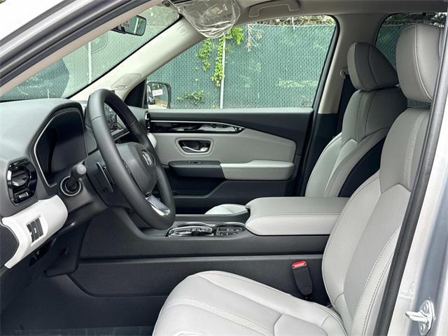 new 2025 Honda Pilot car, priced at $48,489