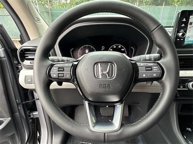 new 2025 Honda Pilot car, priced at $48,489