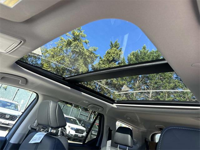 new 2025 Honda Pilot car, priced at $47,198