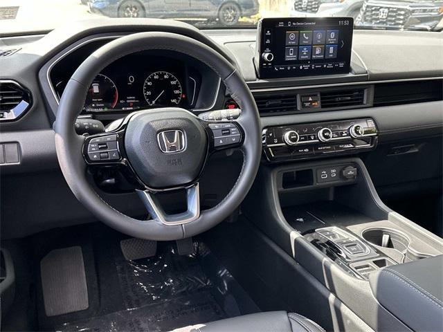 new 2025 Honda Pilot car, priced at $44,610