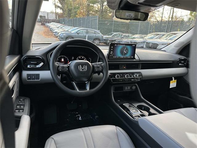 new 2025 Honda Pilot car, priced at $44,063