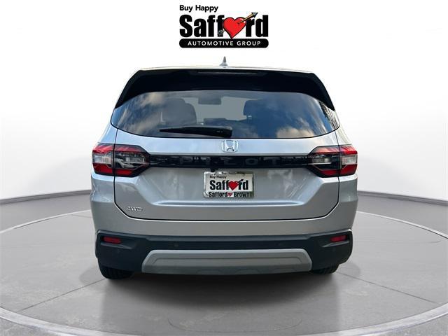 new 2025 Honda Pilot car, priced at $44,063