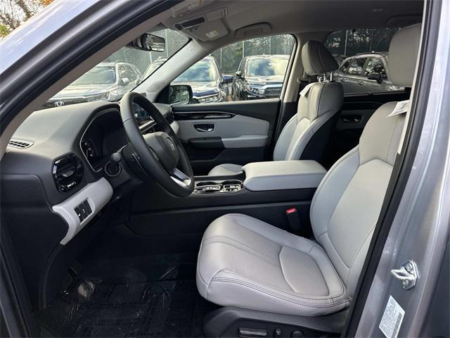 new 2025 Honda Pilot car, priced at $44,063