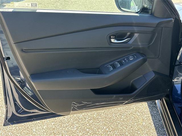 new 2025 Honda Accord car, priced at $31,614