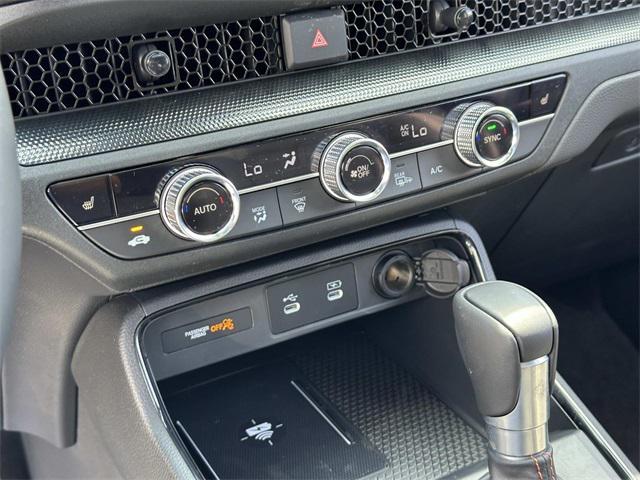 new 2026 Honda CR-V Hybrid car, priced at $39,904