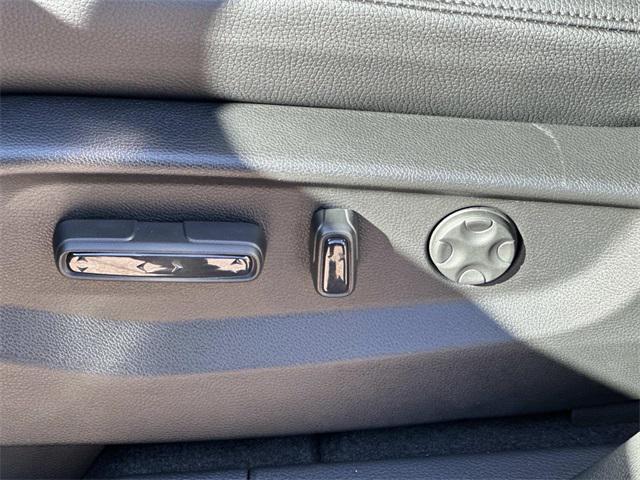 new 2026 Honda Odyssey car, priced at $43,978