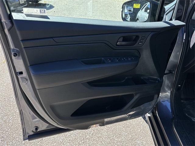 new 2026 Honda Odyssey car, priced at $43,978