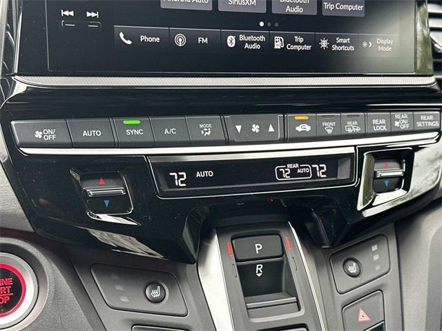 new 2026 Honda Odyssey car, priced at $44,410