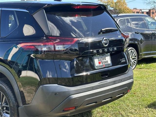 used 2021 Nissan Rogue car, priced at $19,159