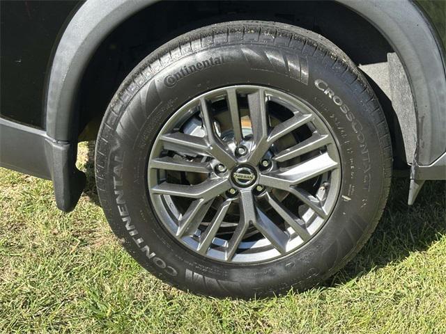 used 2021 Nissan Rogue car, priced at $19,159