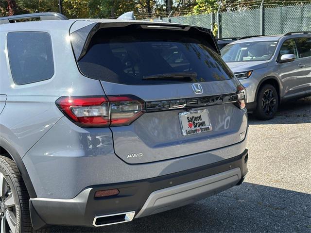 new 2025 Honda Pilot car, priced at $48,045