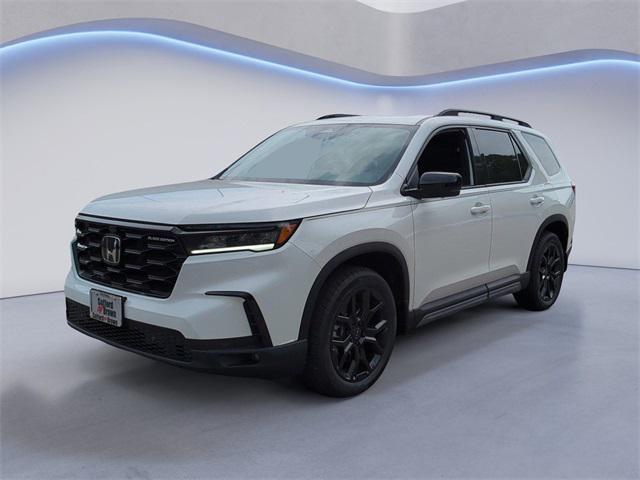 new 2025 Honda Pilot car, priced at $51,651