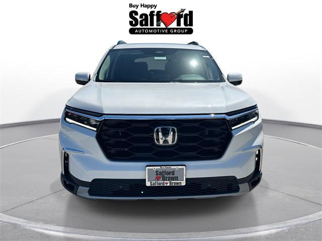 new 2025 Honda Pilot car, priced at $49,698
