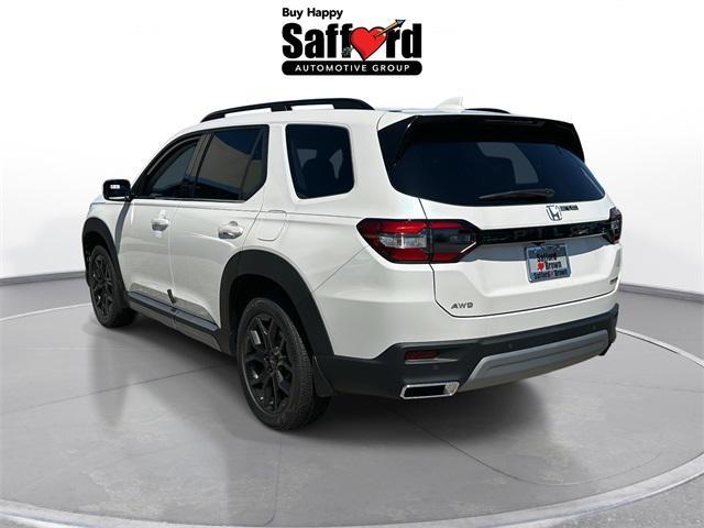new 2025 Honda Pilot car, priced at $49,698