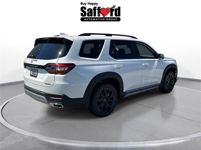 new 2025 Honda Pilot car, priced at $49,698