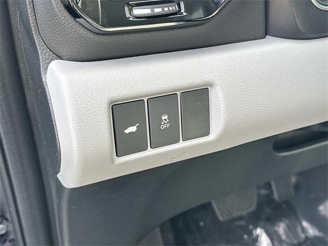 new 2025 Honda Pilot car, priced at $44,610