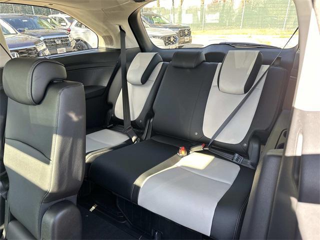 new 2026 Honda Odyssey car, priced at $50,246