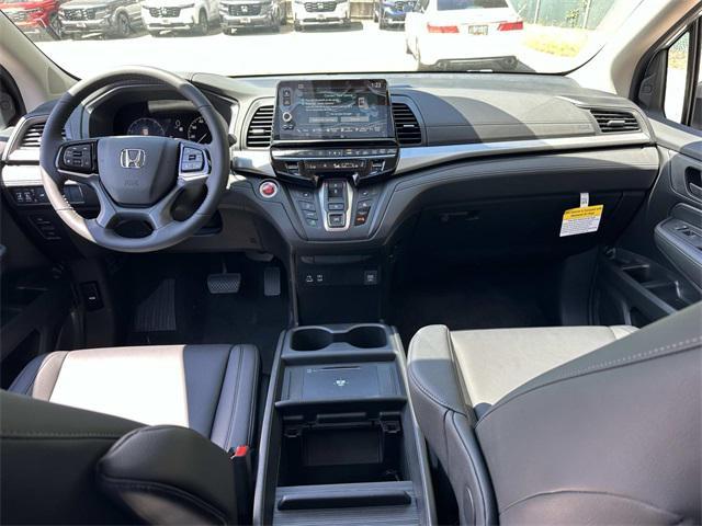 new 2026 Honda Odyssey car, priced at $43,378