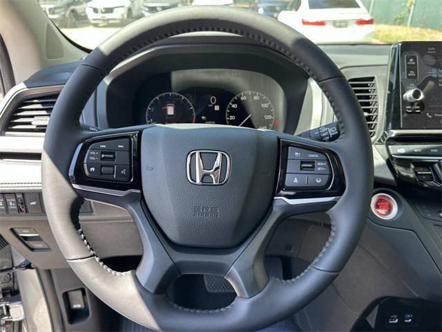 new 2026 Honda Odyssey car, priced at $43,378